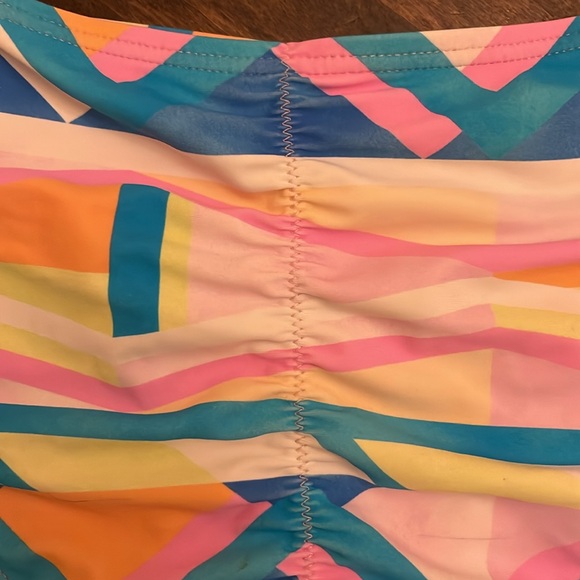 Abstract pattern bikini - Picture 3 of 6